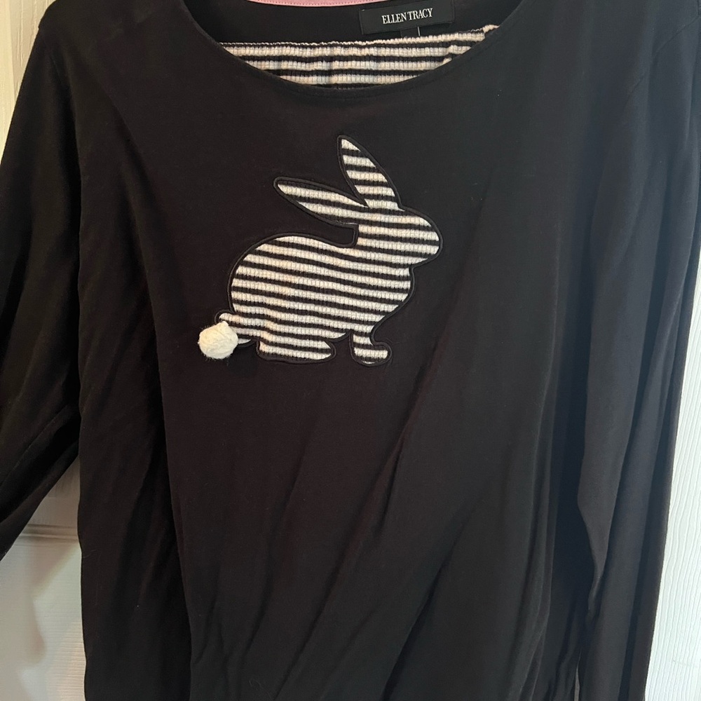 Ellen Tracy Black and Pink Top